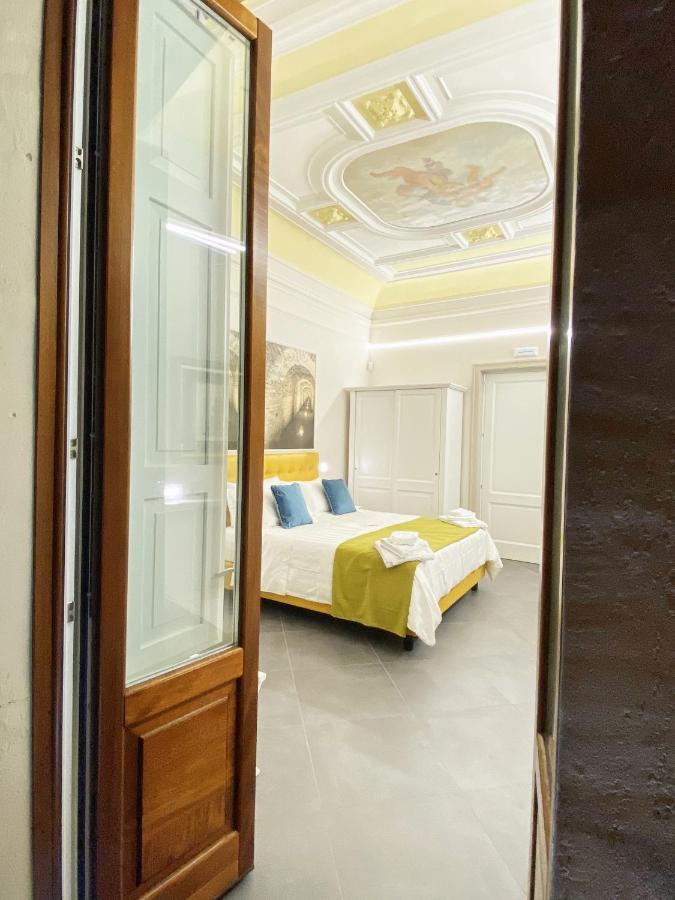 Anfiteatro Le Suites CTA Exterior foto