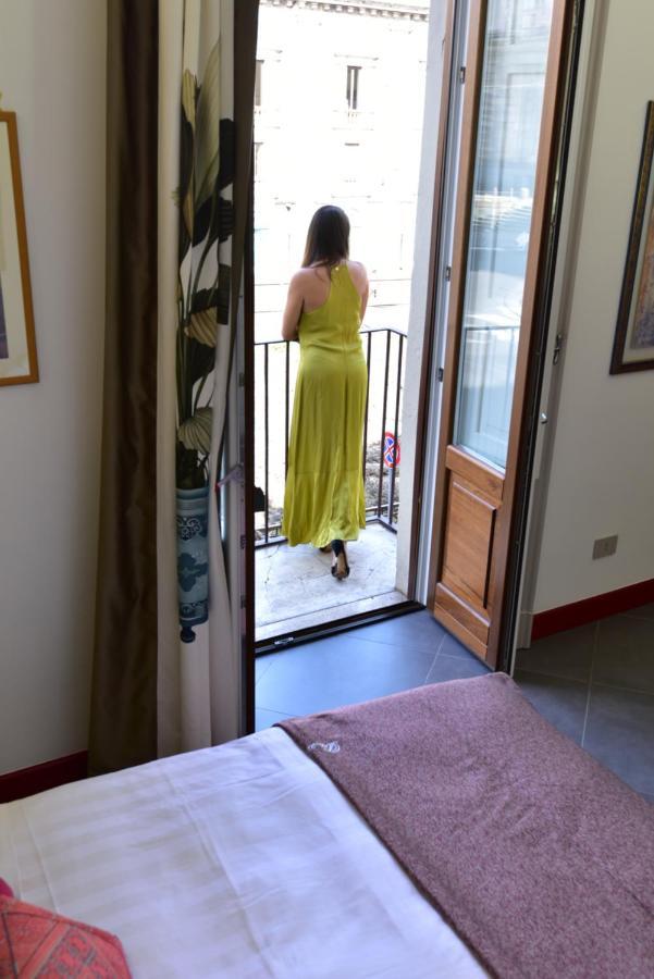 Anfiteatro Le Suites CTA Exterior foto